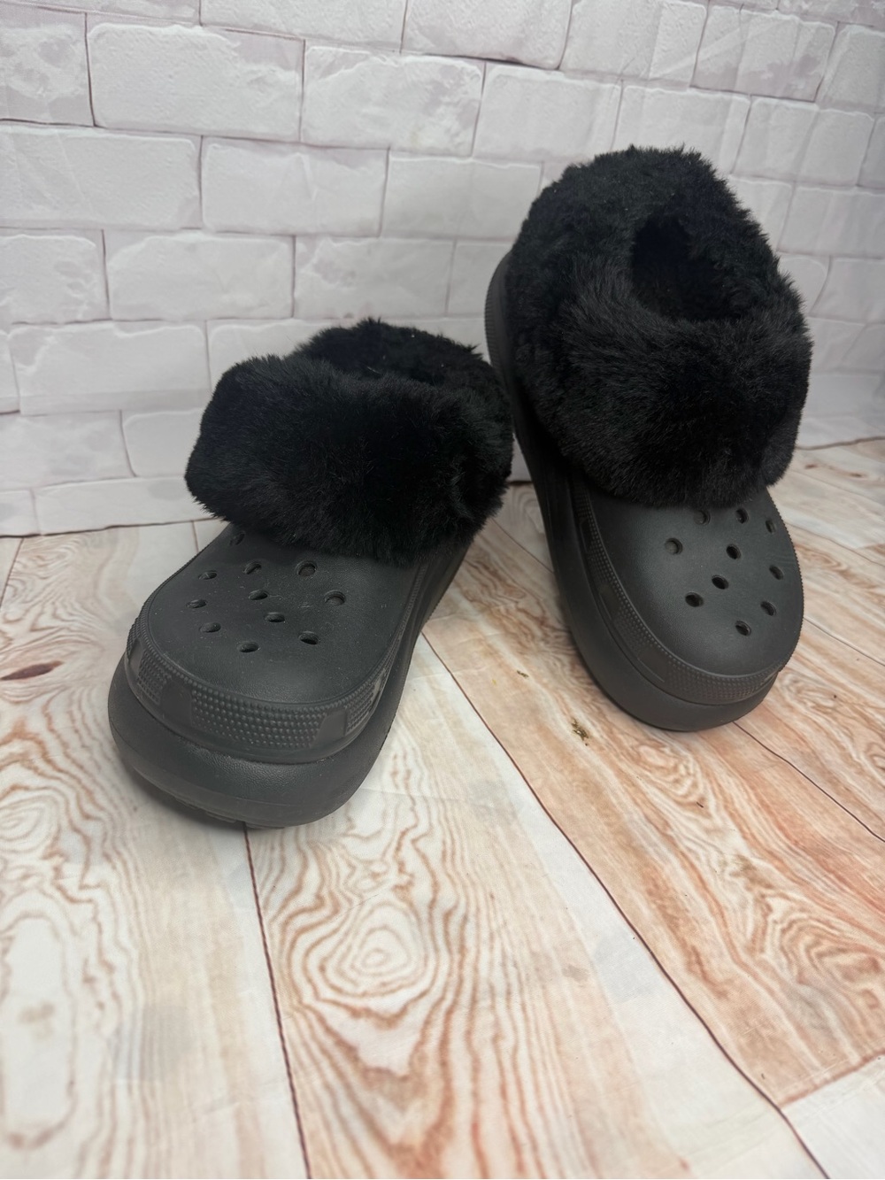 Crocs Black Faux Fur Slide Clogs Women’s Size 9 / Men’s‎ Size 7